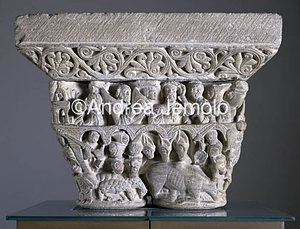 Museo de Navarra Capitals from the Cathedral | Andrea Jemolo