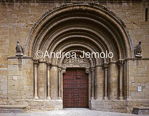 San Pedro Portal | Andrea Jemolo