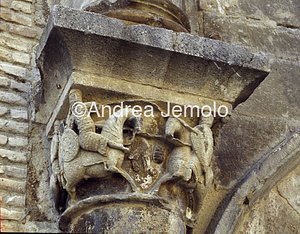 Palacio de los Reyes de Navarra Capital with Roland | Andrea Jemolo