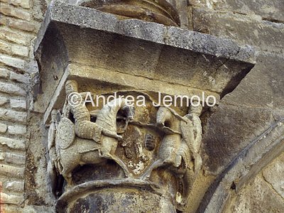 Palacio de los Reyes de Navarra Capital with Roland | Andrea Jemolo