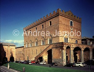 Soliano Palace - Pontifical palace and Episcopalian palace General view | Andrea Jemolo