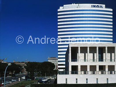Skyscraper of IBM South side with Palace of the Archive | Andrea Jemolo