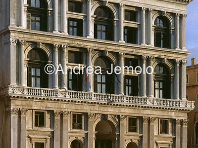 Palace Grimani Façade - Detail | Andrea Jemolo