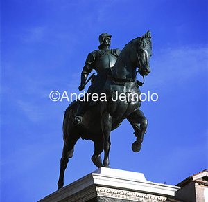 Monument at Bartolomeo Colleoni  | Andrea Jemolo