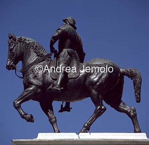 Monument at Bartolomeo Colleoni  | Andrea Jemolo