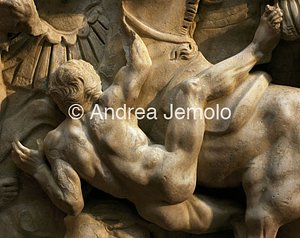 Altemps palace Sarcophagus "Piccolo Ludovisi" - Detail | Andrea Jemolo