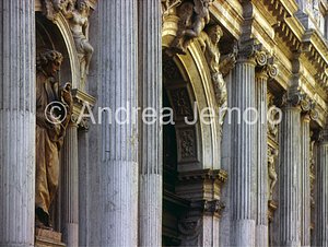 St. Maria del Giglio o Zobenigo Façade - Detail | Andrea Jemolo