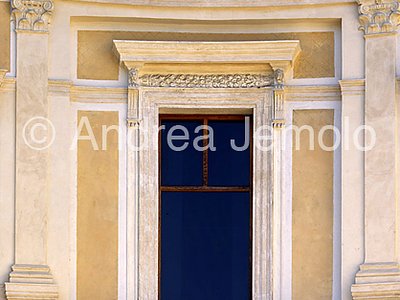 Villa Giulia Exedra - Central window | Andrea Jemolo