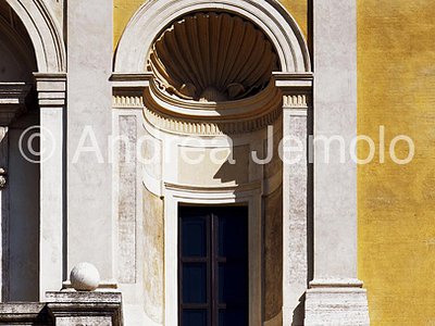 Villa Giulia Façade - Niche | Andrea Jemolo