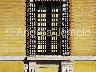 Villa Giulia Façade - Window inferior floor | Andrea Jemolo
