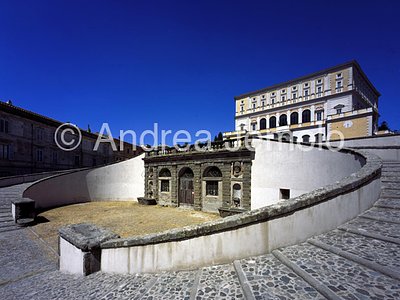 Palazzo Farnese Visione di insieme dal lato | Andrea Jemolo