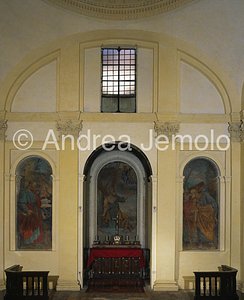 Sant’Andrea Wall toward the altar | Andrea Jemolo