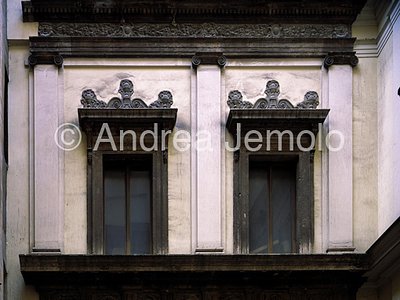 Palazzo in Piazza Navona Visione di insieme e particolari | Andrea Jemolo