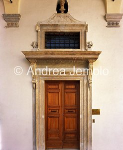 Palace of the Chancellery Portal noblefloor | Andrea Jemolo
