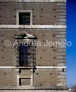 Farnese palace Window | Andrea Jemolo