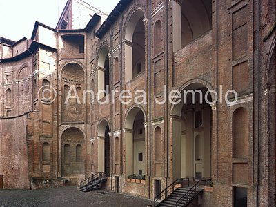 Palazzo Farnese Cortile | Andrea Jemolo