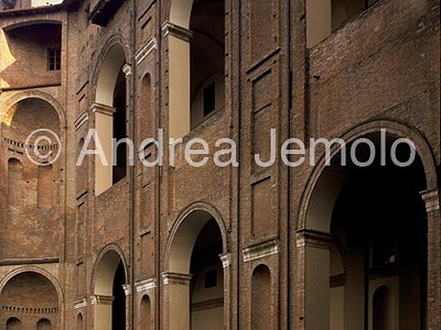 Palazzo Farnese Cortile | Andrea Jemolo
