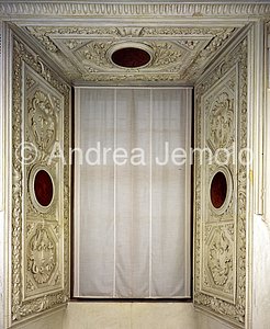 Farnese palace Alcove – Jamb window | Andrea Jemolo