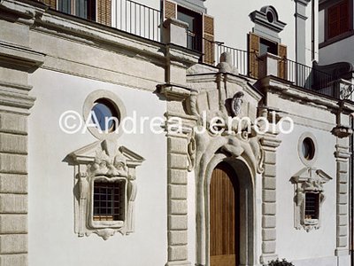 Facade of the garden of Palace Zuccari - Hertzian Library The new entrance from the "Portale del Mascherone" of Palazzo Zuccari on via Gregoriana | Andrea Jemolo