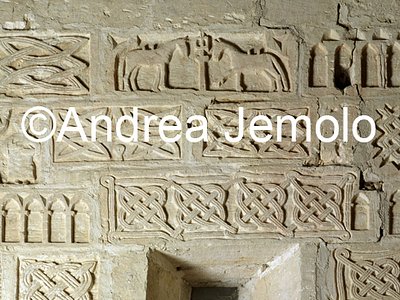 Santi Fidenzio e Terenzio Rilievi con figure e motivi geometrici nell'abside | Andrea Jemolo