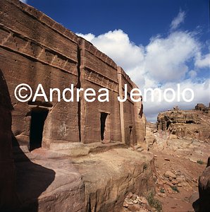 Necropolis of the theater Tombs with double battlements crowning | Andrea Jemolo
