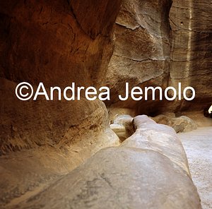 Valley of the Siq Canals that carried water to the city | Andrea Jemolo