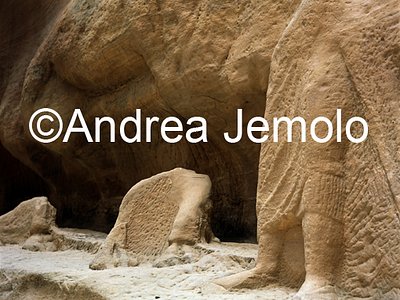 Statue on the Siq  | Andrea Jemolo