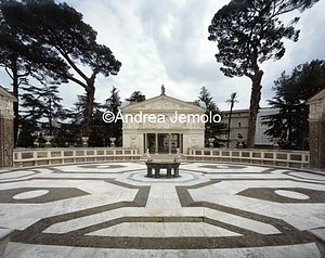 Casina of Pius IV Loggia of the Nymphaeum and the oval court | Andrea Jemolo