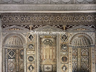 Casina di Pio IV Propileo settentrionale - Parete rivestita da mosaici | Andrea Jemolo
