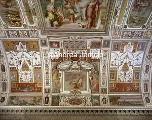 Casina of Pius IV Casina - Hall of Holy Family - Vault - Christ walks on the waters | Andrea Jemolo