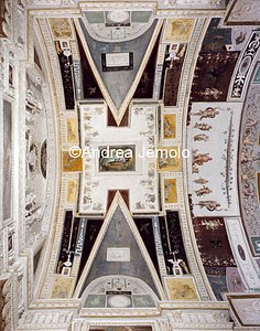 Casina of Pius IV Casina - Gallery or Hall Zuccari - Vault - Detail of the right side | Andrea Jemolo