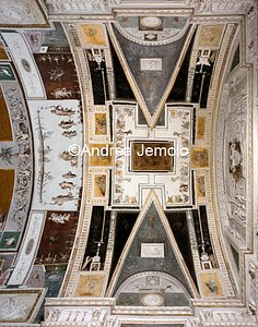 Casina of Pius IV Casina - Gallery or Hall Zuccari - Vault - Detail of the left side | Andrea Jemolo