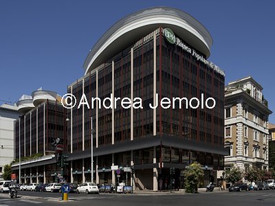 Palazzo della Banca Popolare di Milano a Piazzale Flaminio  | Andrea Jemolo