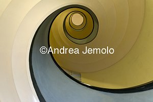 Palazzina Staircase - Lungotevere Arnaldo da Brescia 9 | Andrea Jemolo