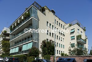 Palazzina Side on Via Archimede | Andrea Jemolo