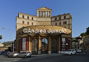 Cinema Palladium in residencial building Garbatella District - Piazza Bartolomeo Romano | Andrea Jemolo