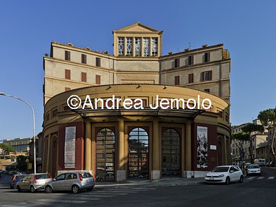 Cinema Palladium in residencial building Garbatella District - Piazza Bartolomeo Romano | Andrea Jemolo