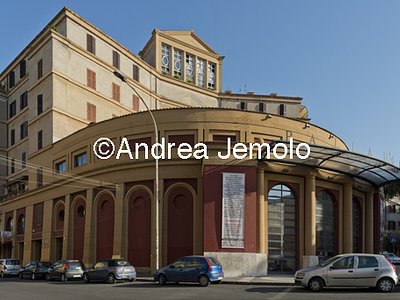 Cinema Palladium in residencial building Garbatella District - Piazza Bartolomeo Romano | Andrea Jemolo