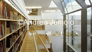 The new Hertzian Library Detail views of light well in steel an solar control glass | Andrea Jemolo