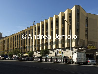Autorimessa e Mercato Via Magna Grecia | Andrea Jemolo