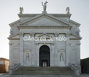 Redentore Façade | Andrea Jemolo