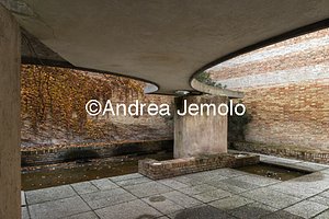 Garden of Sculptures in Pavilon Italia of Biennale  | Andrea Jemolo