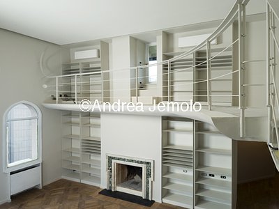 Villino Cagiati Bookcase | Andrea Jemolo