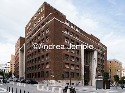 Building of Offices Financial  | Andrea Jemolo