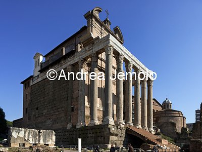 Temple of Antoninus and Faustina - San Lorenzo in Miranda  | Andrea Jemolo