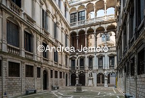 Palace Pisani - Seat of the Benedetto Marcello Conservatory of Music  | Andrea Jemolo