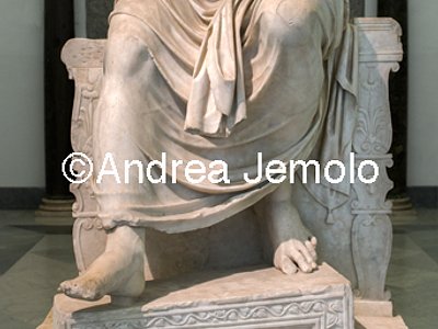 Archaeological National museum Farnese Collection - Male statue sitting - Jupiter Ciampolini | Andrea Jemolo
