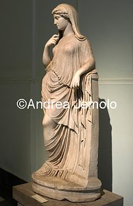 Archaeological National museum Farnese Collection - Aphrodite leaning | Andrea Jemolo