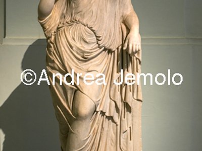Archaeological National museum Farnese Collection - Aphrodite leaning | Andrea Jemolo
