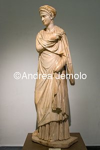 Archaeological National museum Farnese Collection - Little Herculaneum Woman - The head is a portrait of Antonia | Andrea Jemolo